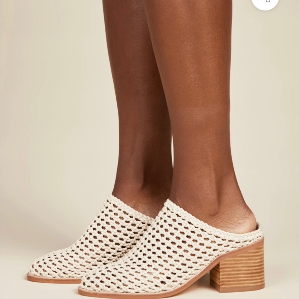 Intentionally Blank Basket Woven Mules Heels in Beige/Cream Size 7 - Picture 2 of 5